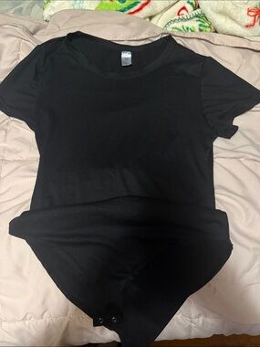 Classic Black Short-Sleeve Scoop-Neck Bodysuit